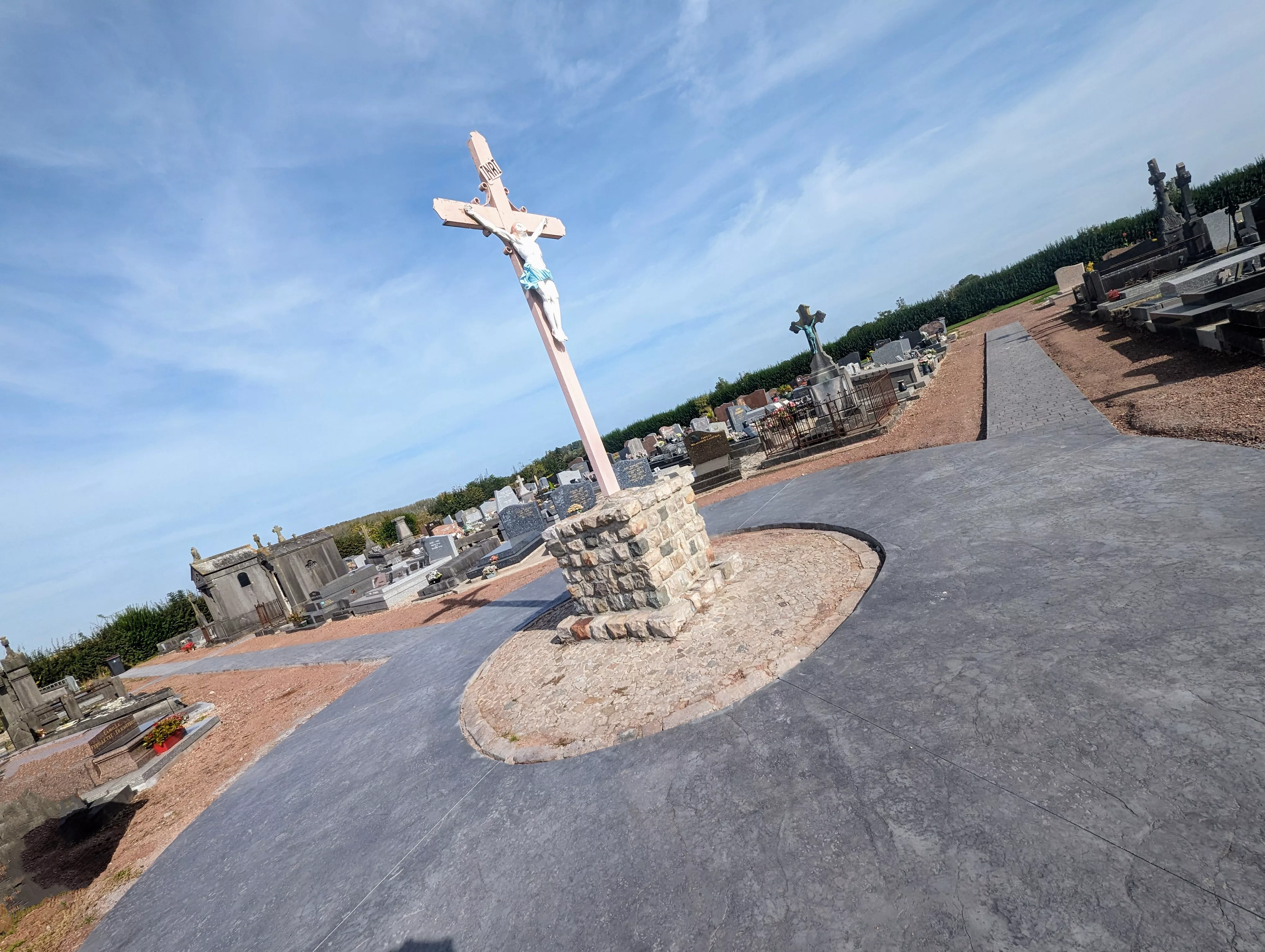 Allées de cimetière